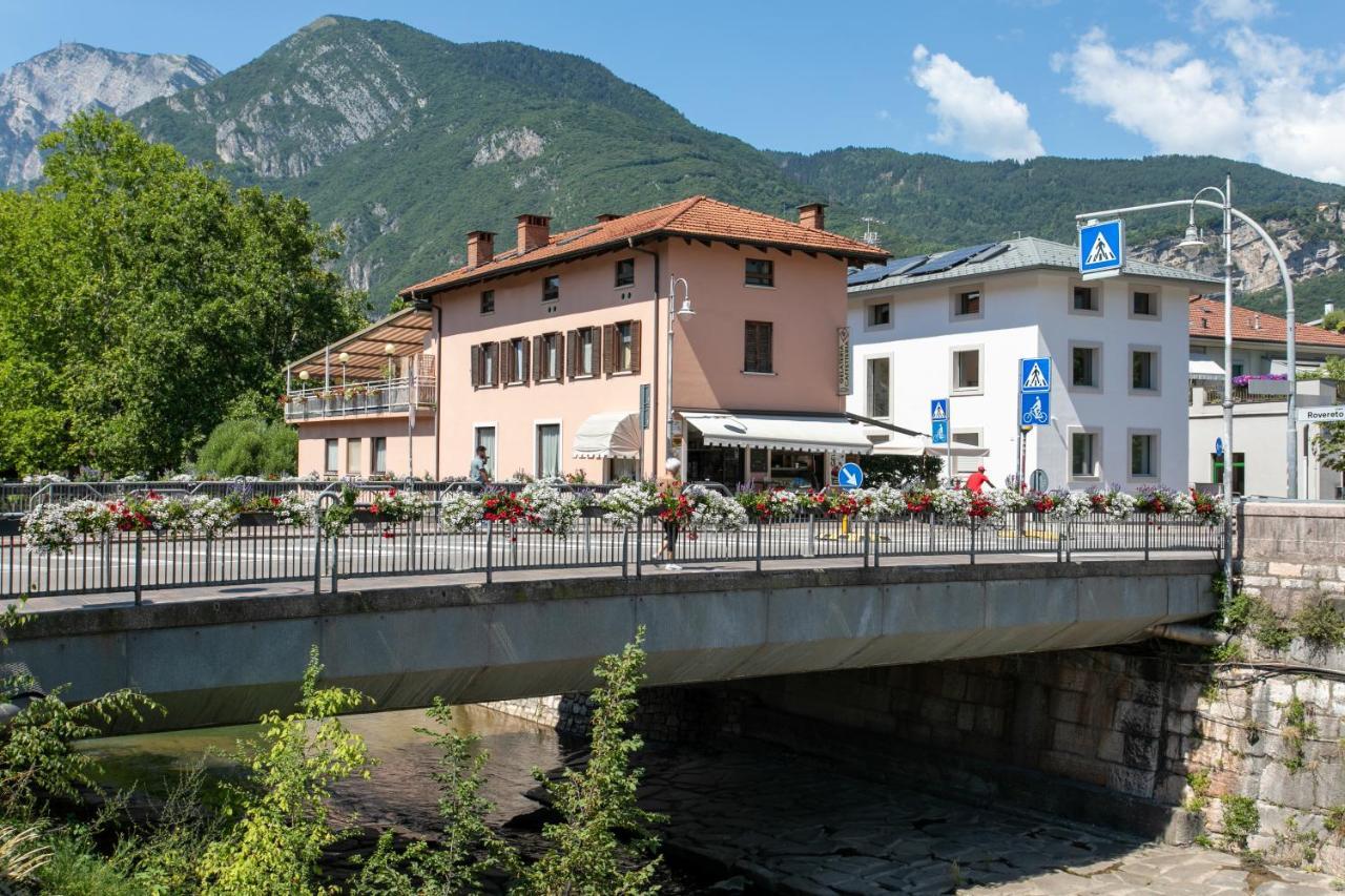 Appartamento Al Ponte Adiacente Al Parco, Vicino All'Ospedale E Centro Trydent Zewnętrze zdjęcie