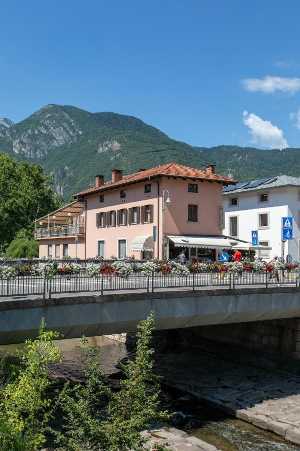 Appartamento Al Ponte Adiacente Al Parco, Vicino All'Ospedale E Centro Trydent Zewnętrze zdjęcie